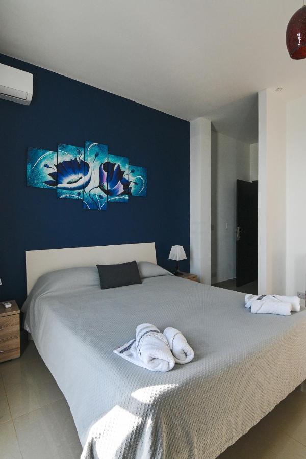 Anici Crt Penthouse 4 - With Private Rooftop Pool Вікторія Екстер'єр фото